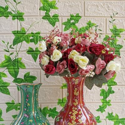 BÌNH HOA HỌA TIẾT TỨ QUÝ